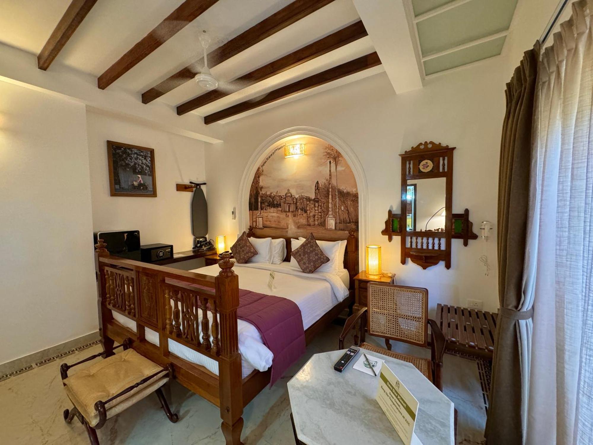 La Plage Seaview Suites Puducherry Buitenkant foto